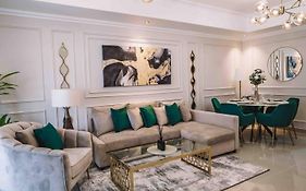 The Penthouse On 71St Floor